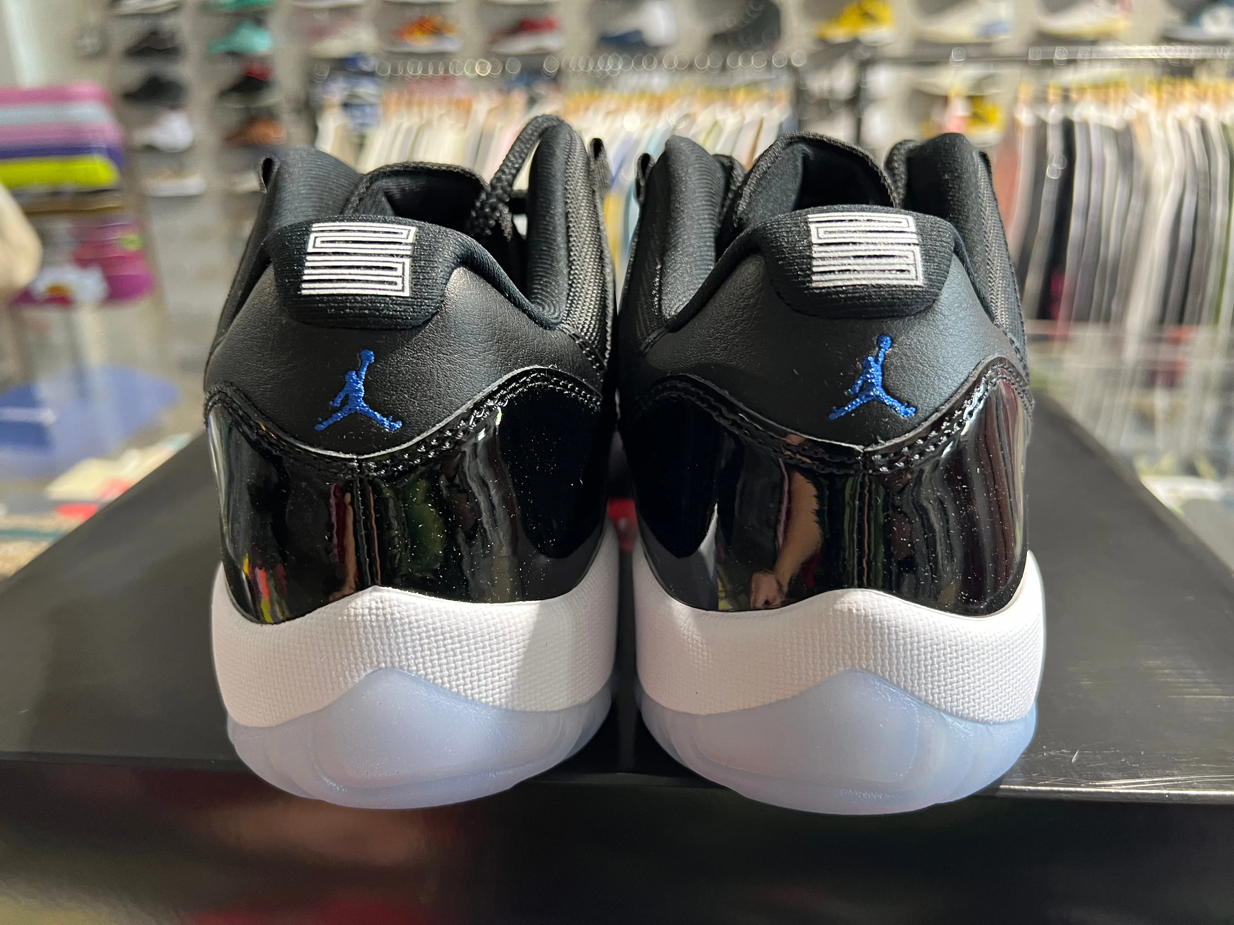Air Jordan 11 Retro Low - Space Jam