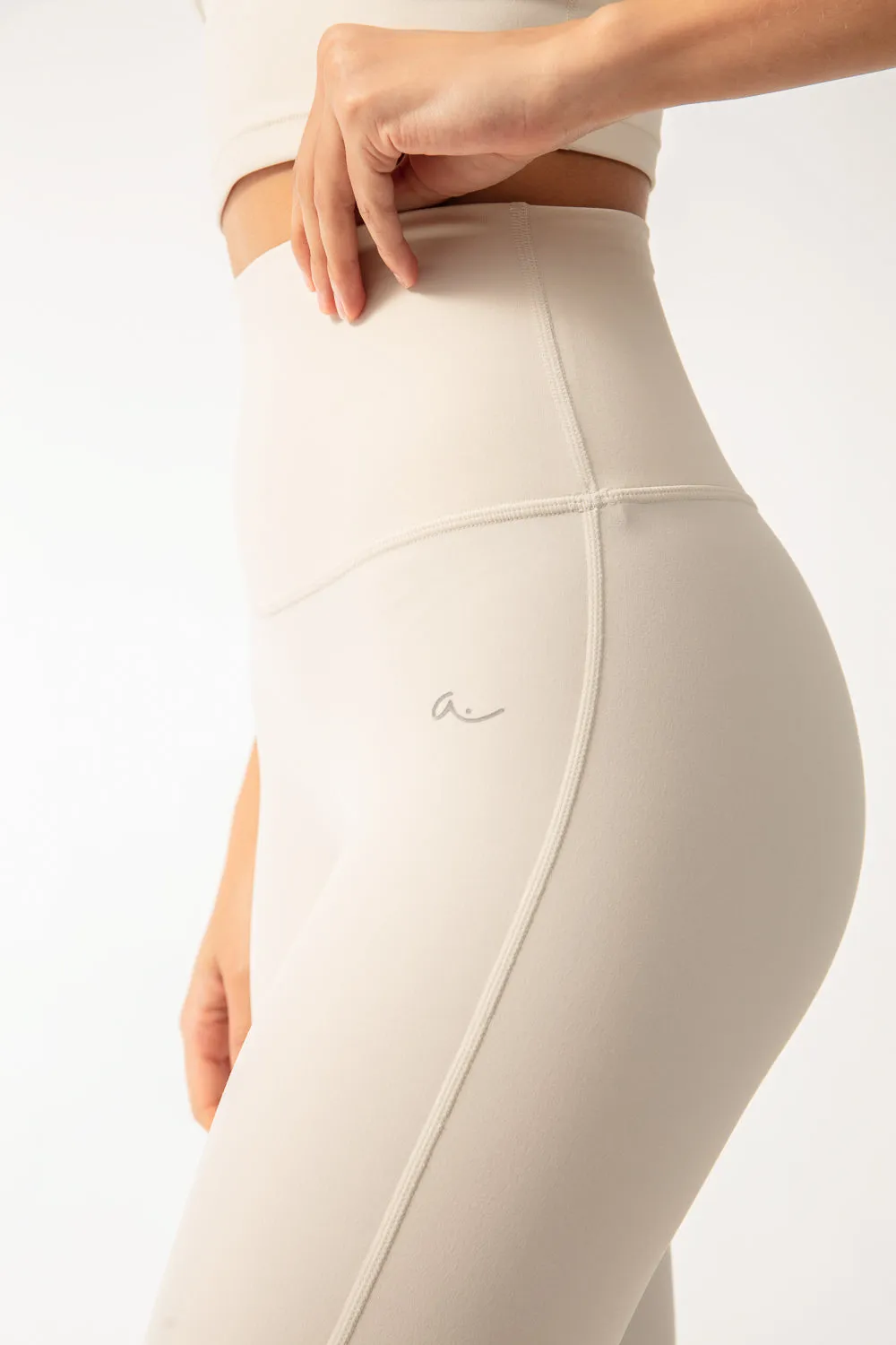 AURA Leggings - Ivory
