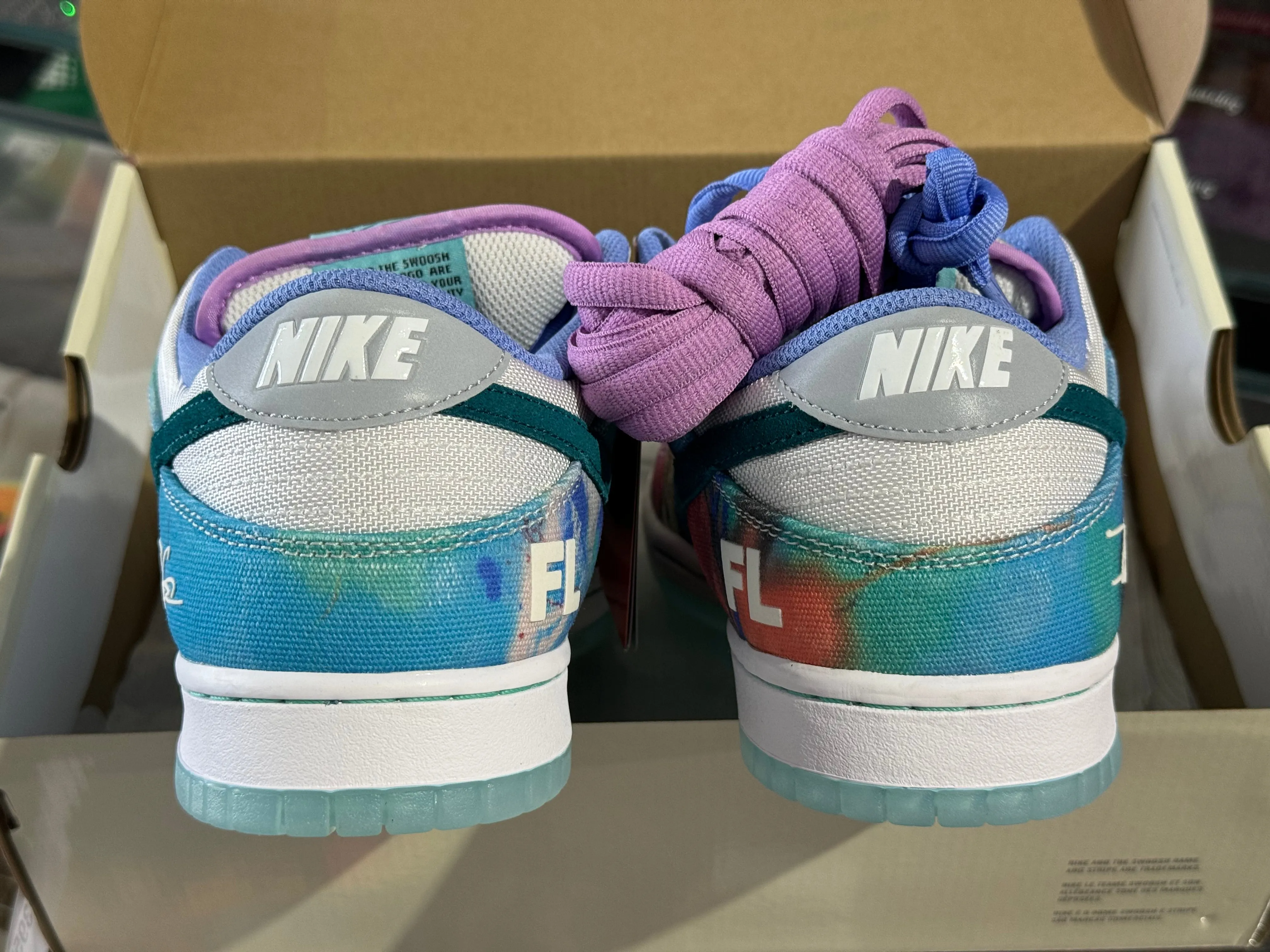 Nike SB Dunk Low OG QS - Futura